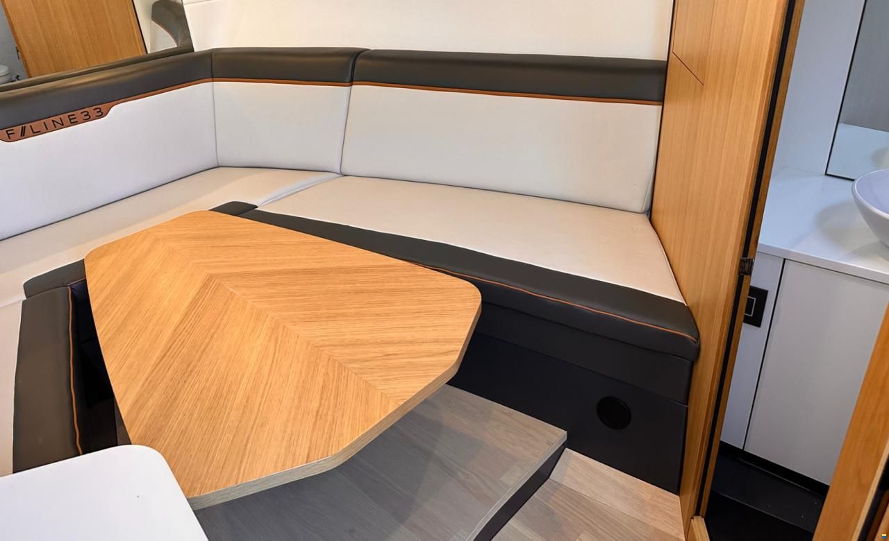Fairline F//LINE 33
