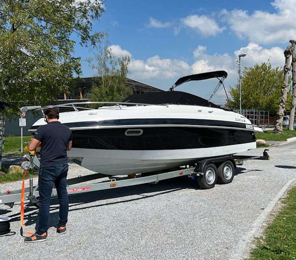 Four Winns Sundowner 215