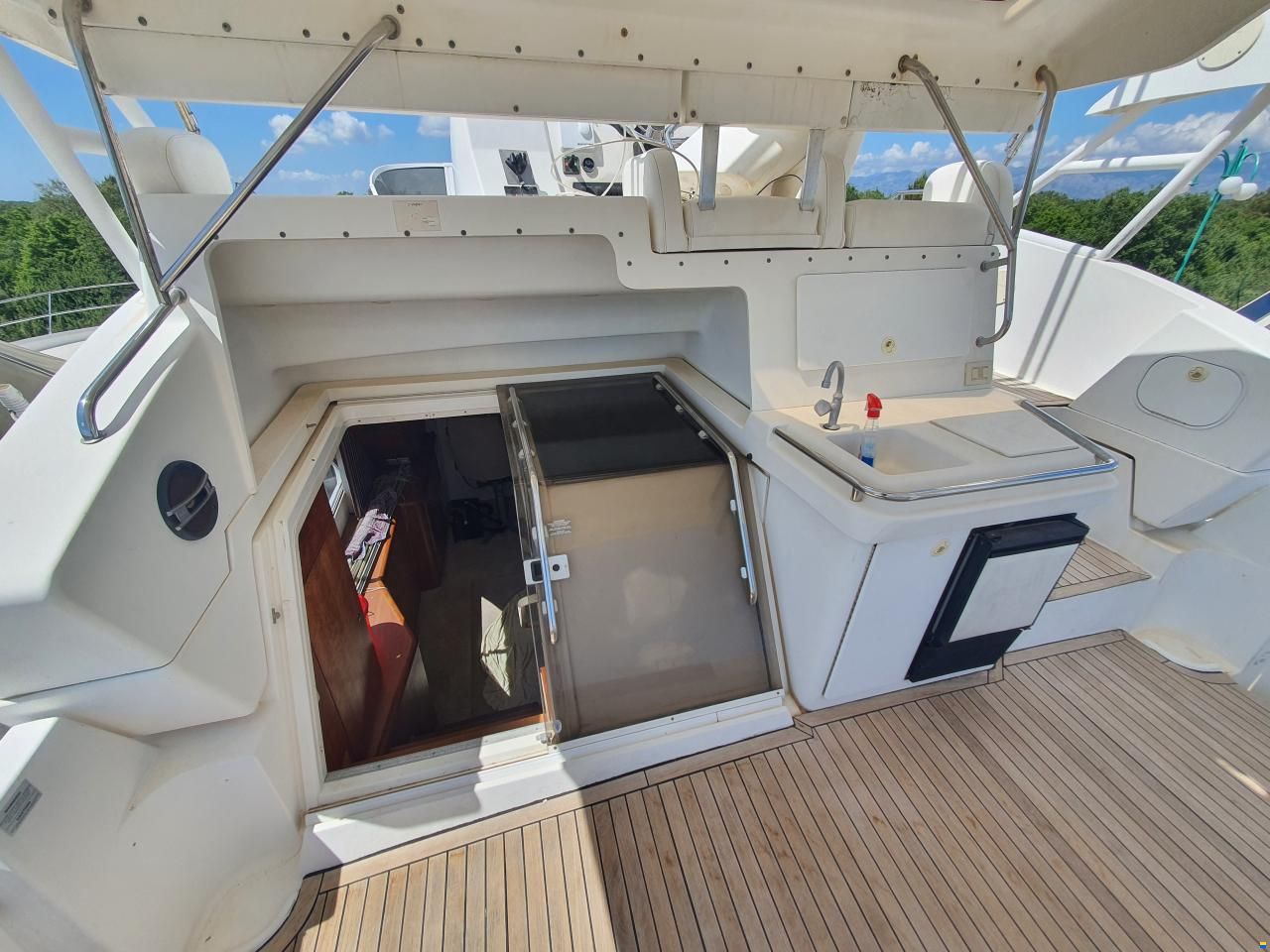 Silverton 44 Aft Cabin
