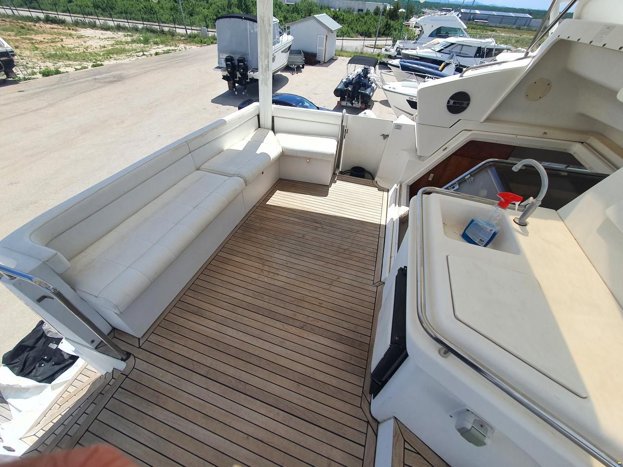 Silverton 44 Aft Cabin