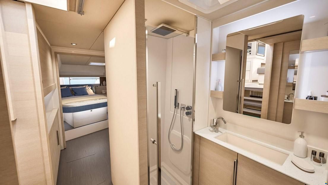 Fountaine Pajot New 44