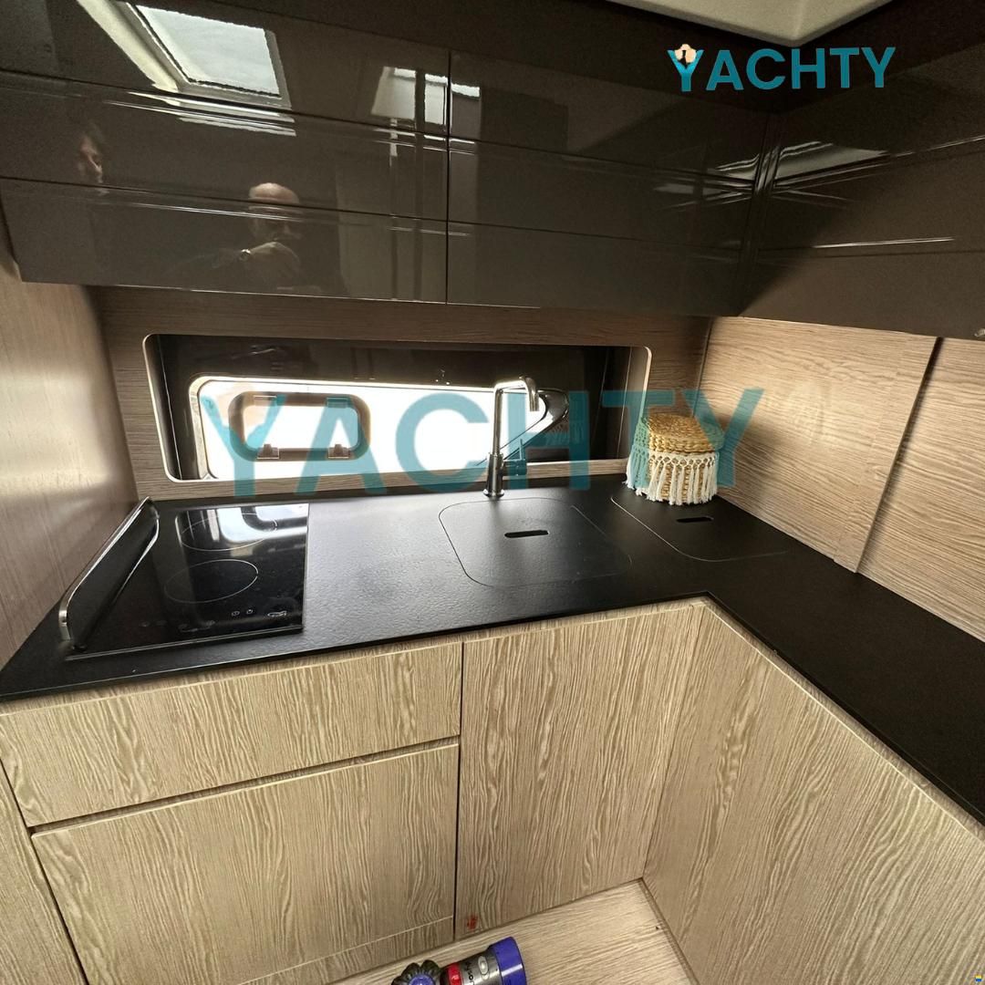 Azimut Atlantis 45