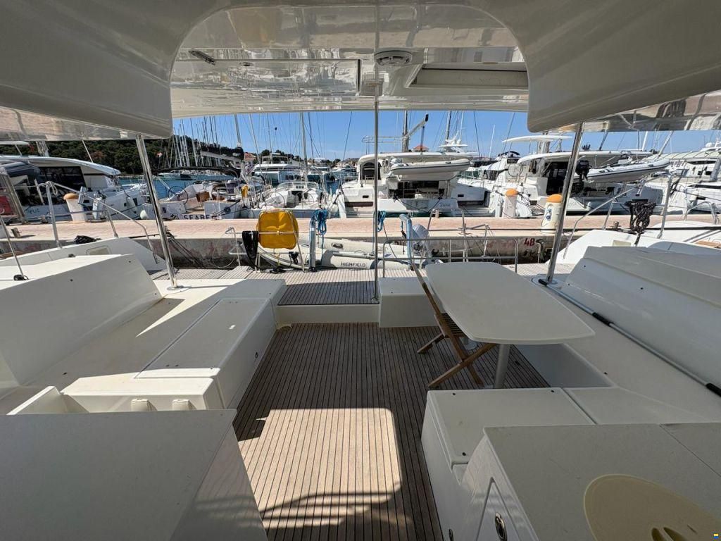 Lagoon 450
