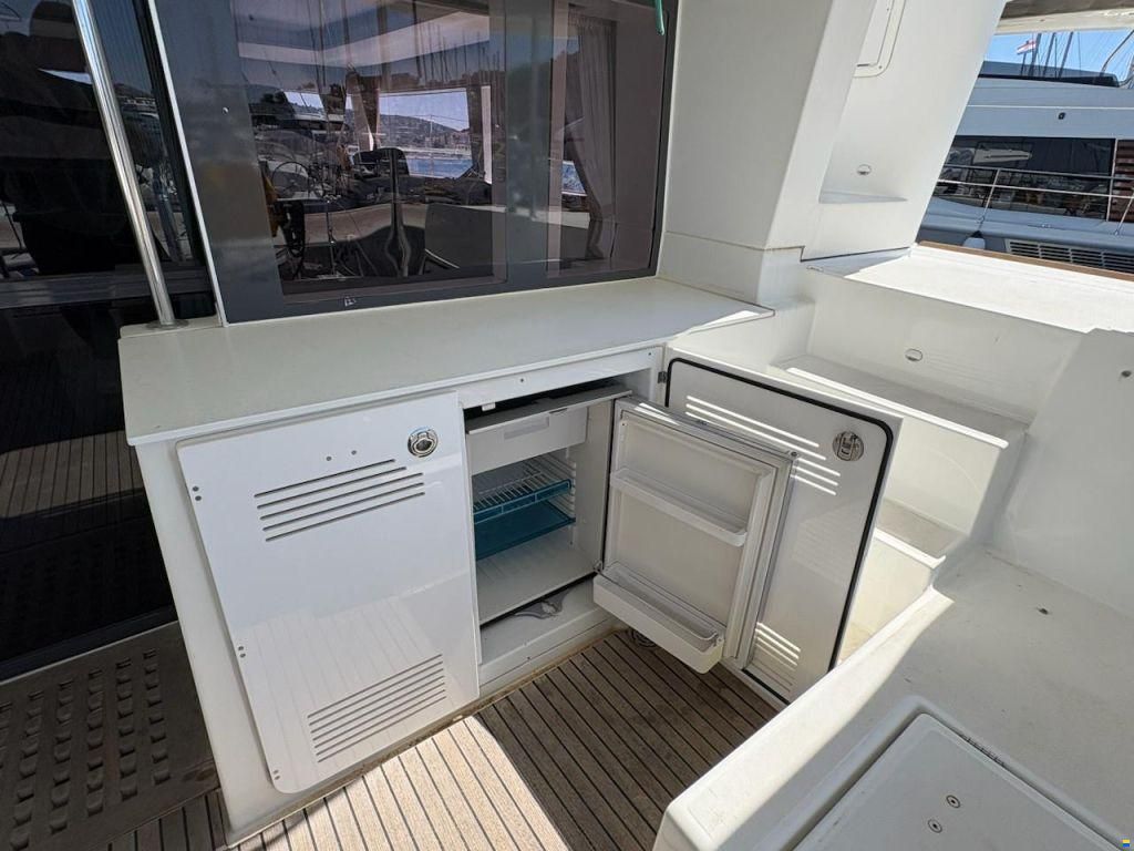 Lagoon 450