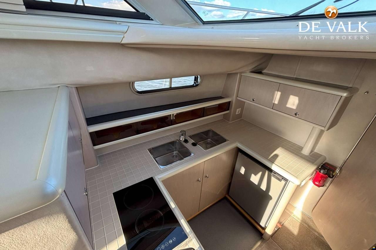 Sealine 390 Fly