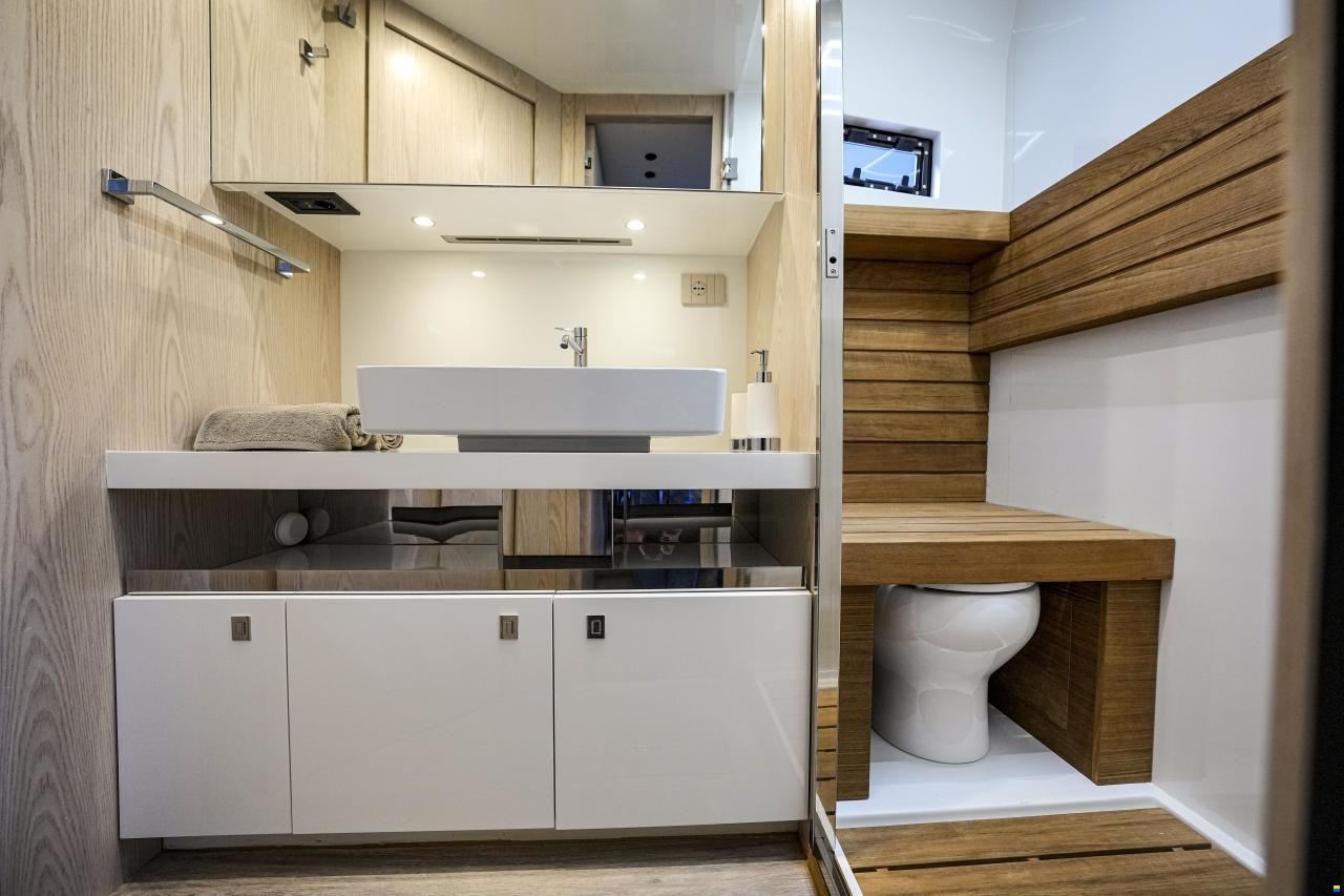 SACS Rebel 55 IN