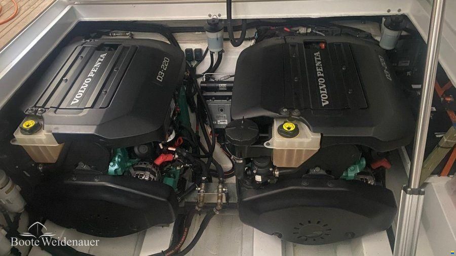Sealine S330
