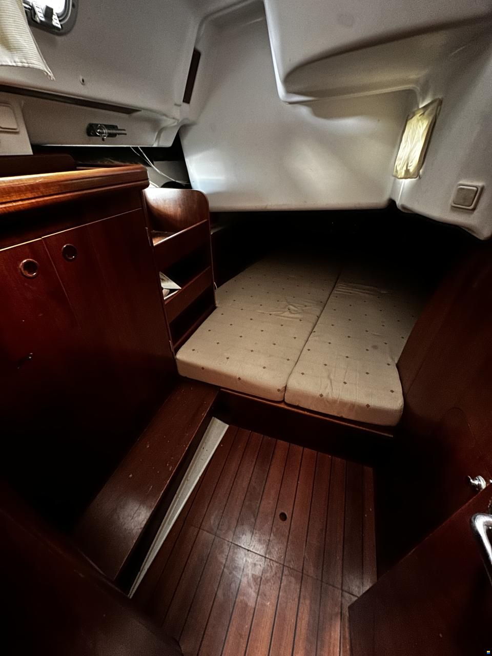 Beneteau Oc&eacute;anis 423
