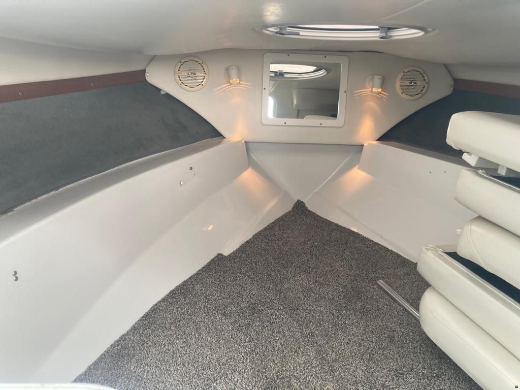Four Winns Sundowner 215