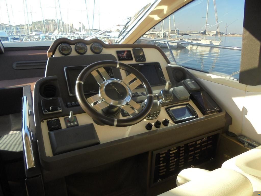 Azimut 55S