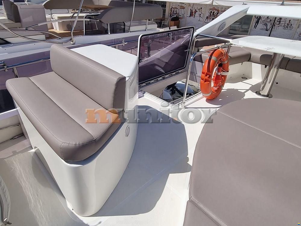 Ferretti 460 Fly