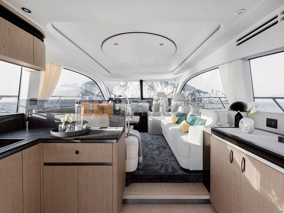 Azimut 53 Fly