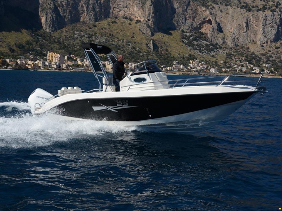 Trimarchi  Marg 23 + Honda BF150