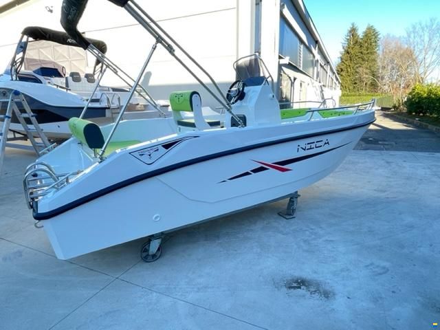 Trimarchi Nica 5.30 + Honda BF40E