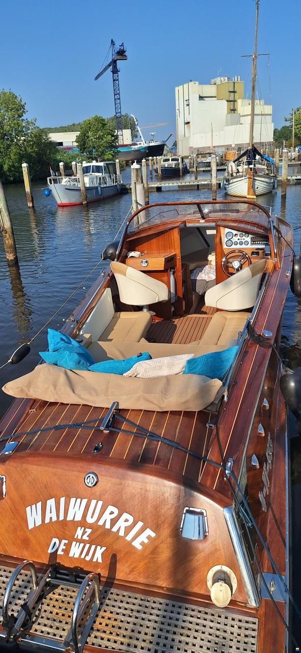 Speedboat 8.50