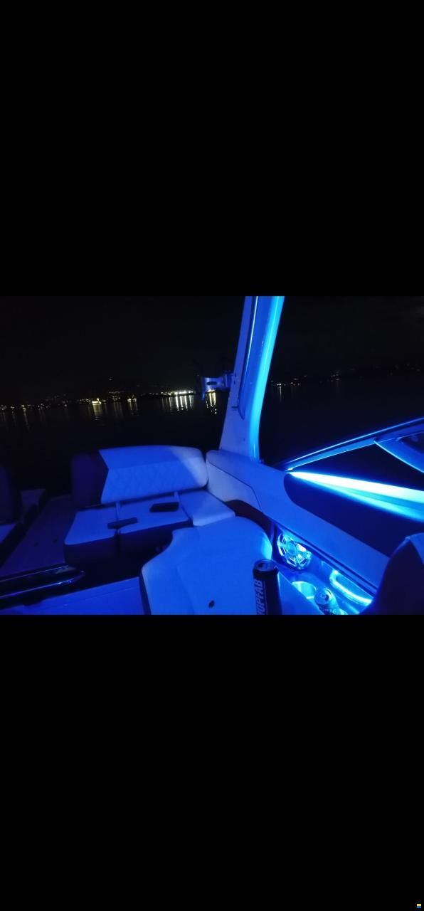 Hensa  Regal 2300 Rx Surf