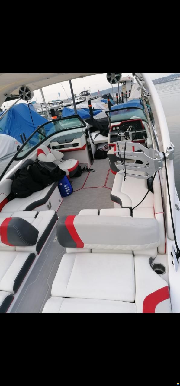 Hensa  Regal 2300 Rx Surf