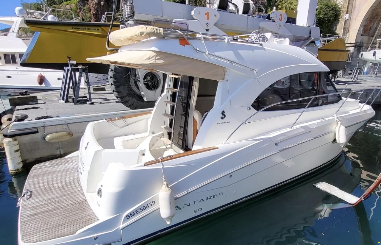 Beneteau Antares 30 Fly