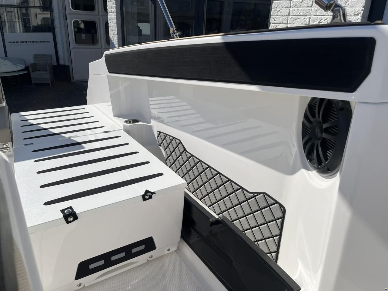 Karnic SL692 Sundeck