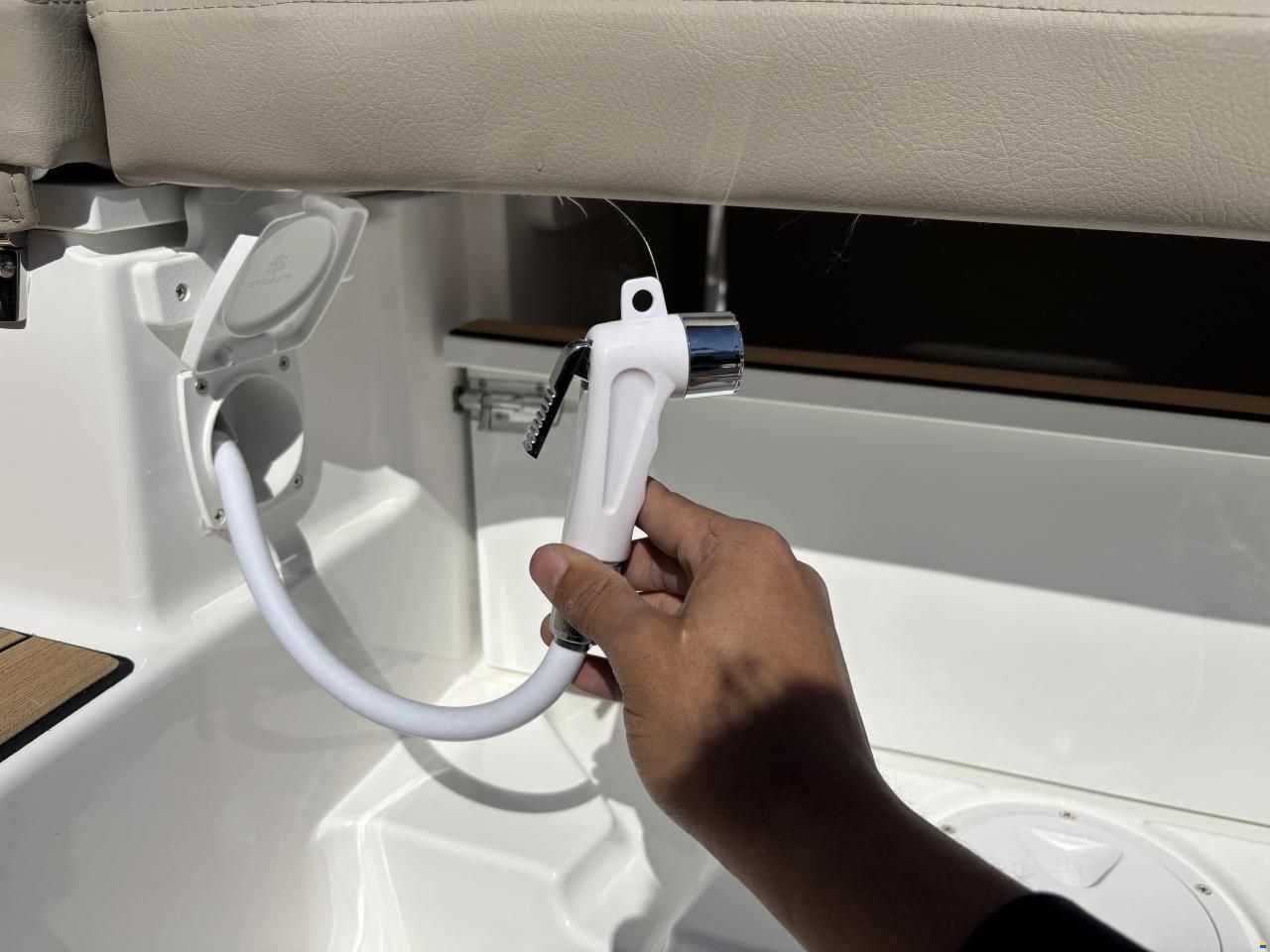 Karnic SL692 Sundeck