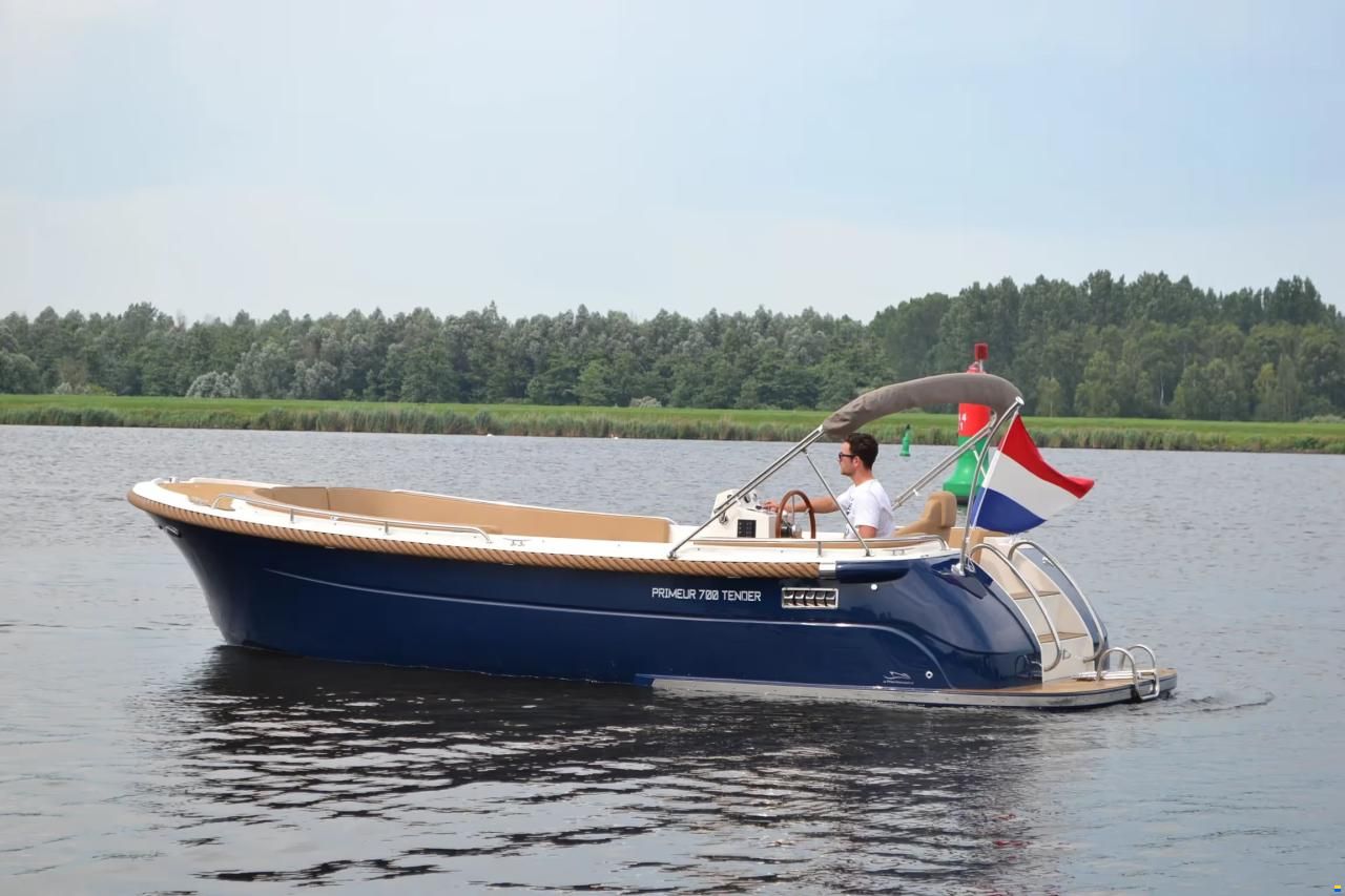 Primeur 700 Tender