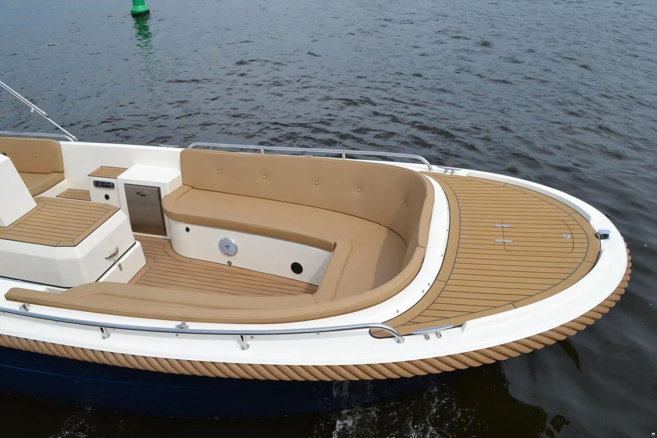 Primeur 700 Tender