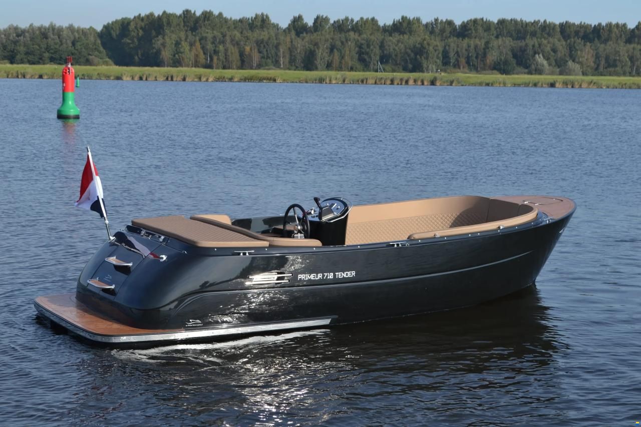 Primeur 710 Tender