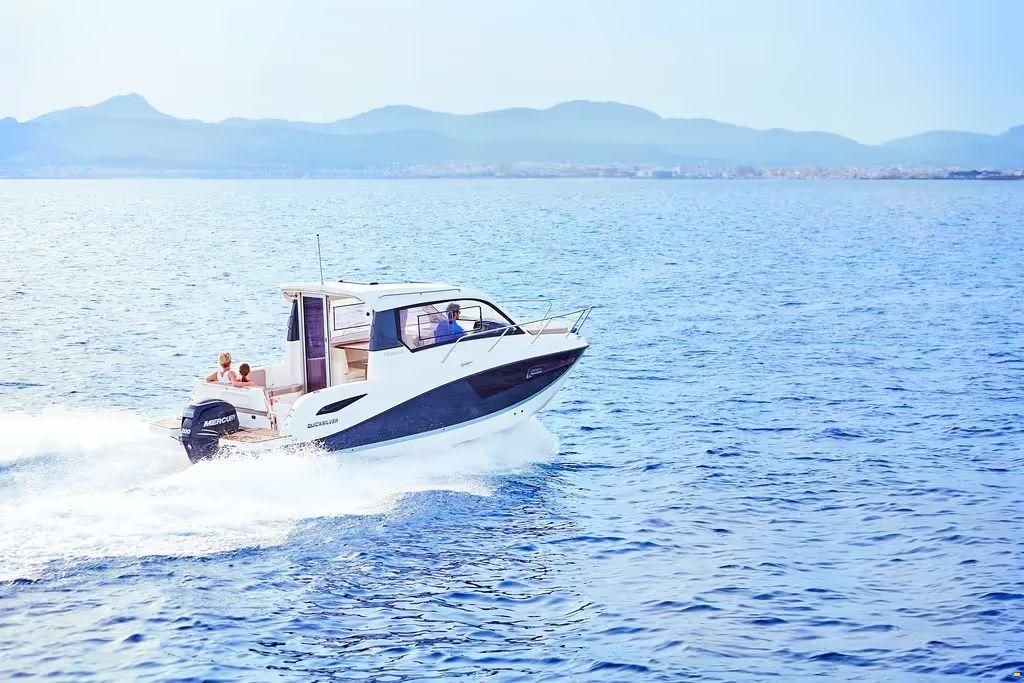 Quicksilver 805 Weekend