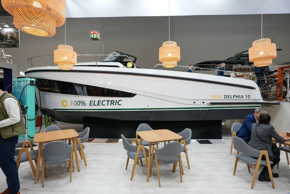 Delphia 10 Lounge Electric DEMO, direct verkrijg
