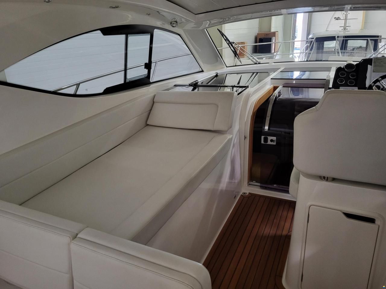 Galeon 385 HTL