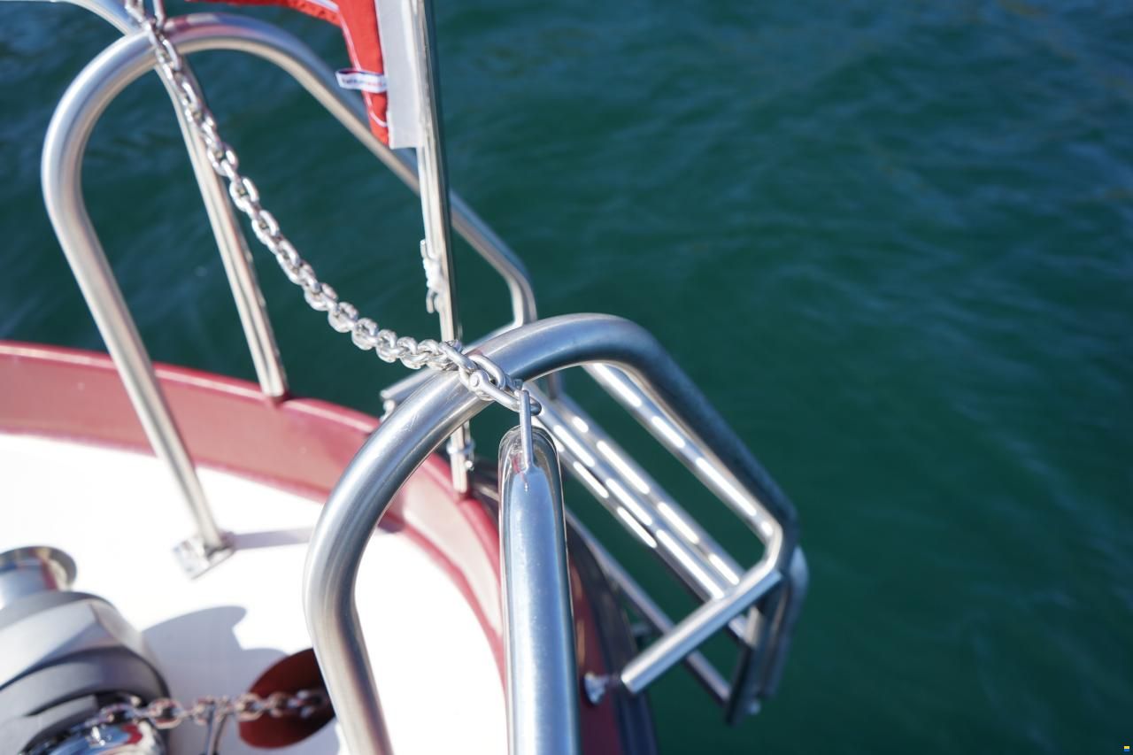 Linssen Grand Sturdy 34.9 AC "Victorinox"