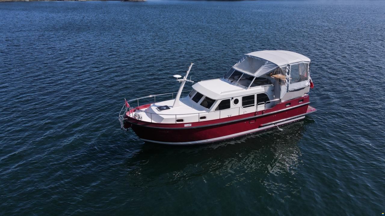 Linssen Grand Sturdy 34.9 AC "Victorinox"