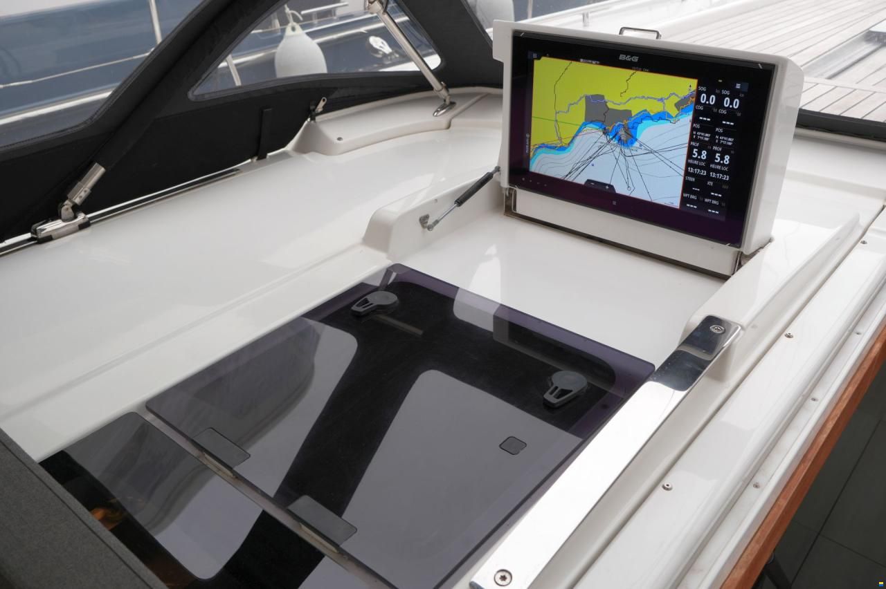 Hanse 675