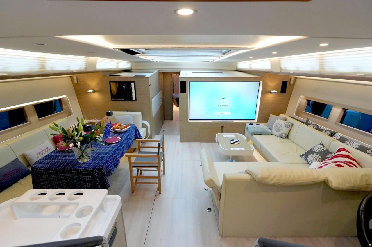 Hanse 675