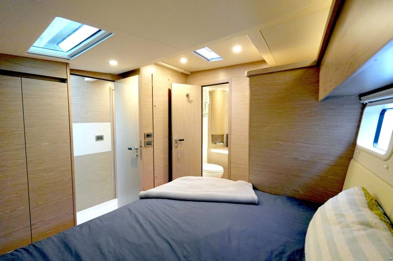 Hanse 675