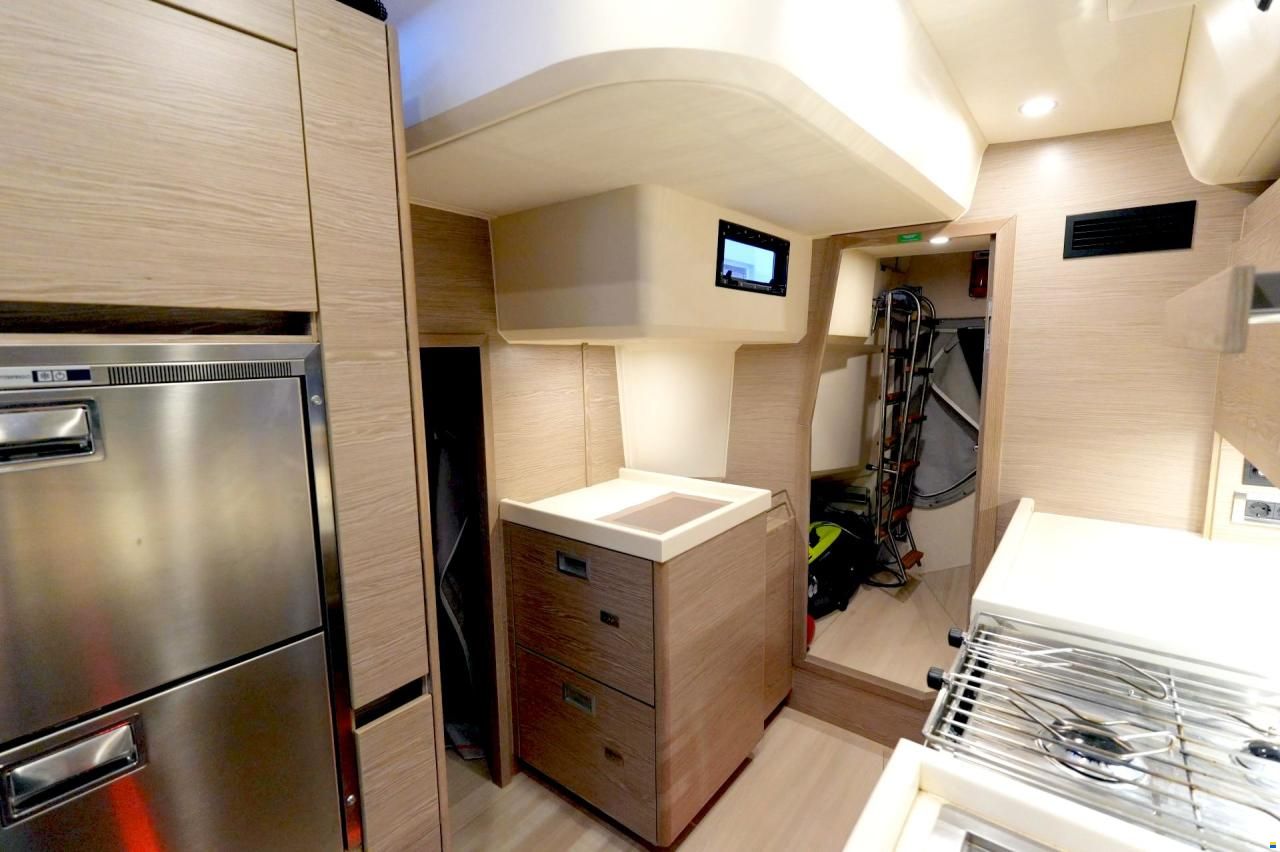 Hanse 675