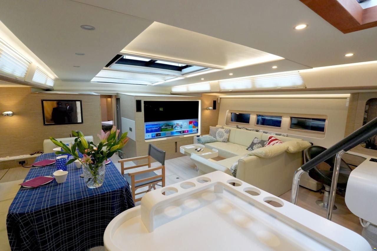 Hanse 675