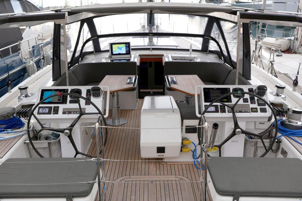 Hanse 675