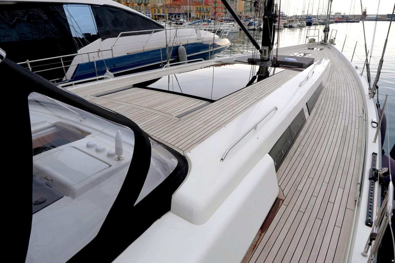 Hanse 675