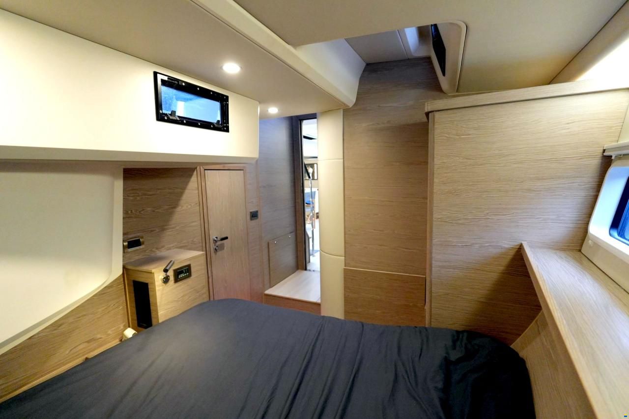 Hanse 675