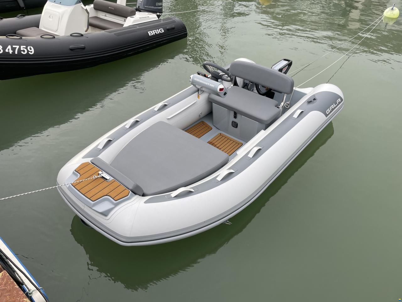 GALA Atlantis 330QE