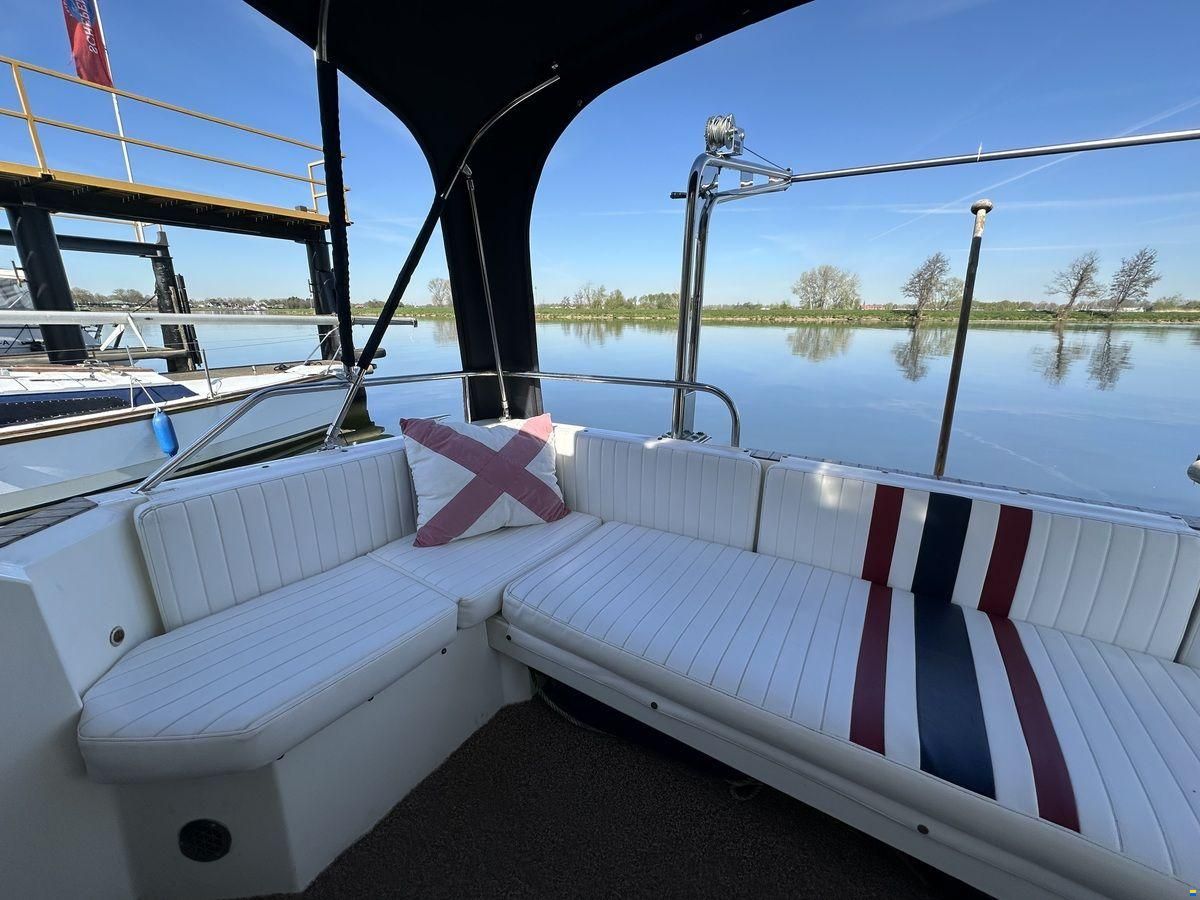 Fairline 31 Corniche