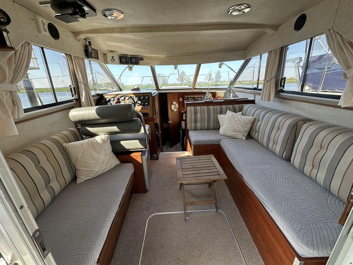 Fairline 31 Corniche