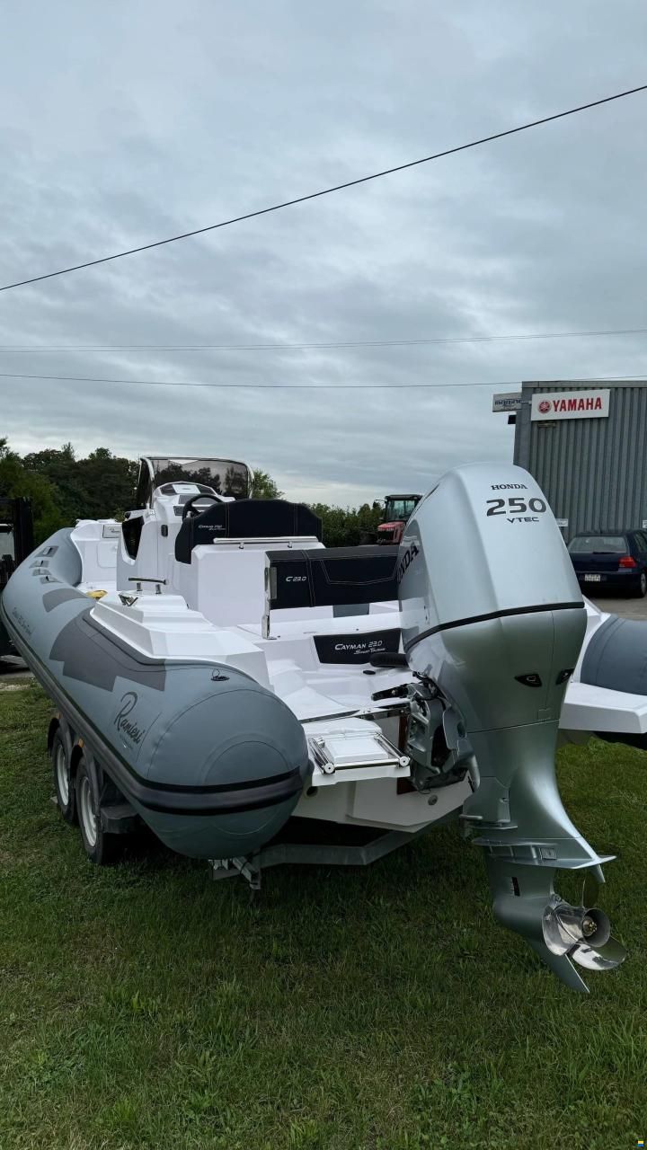 Cayman 23.0 Sport Touring