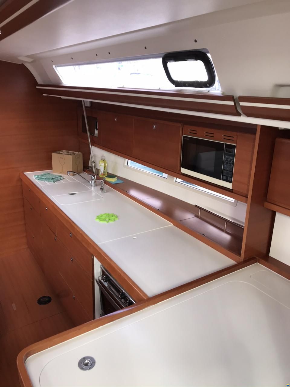 Dufour 450