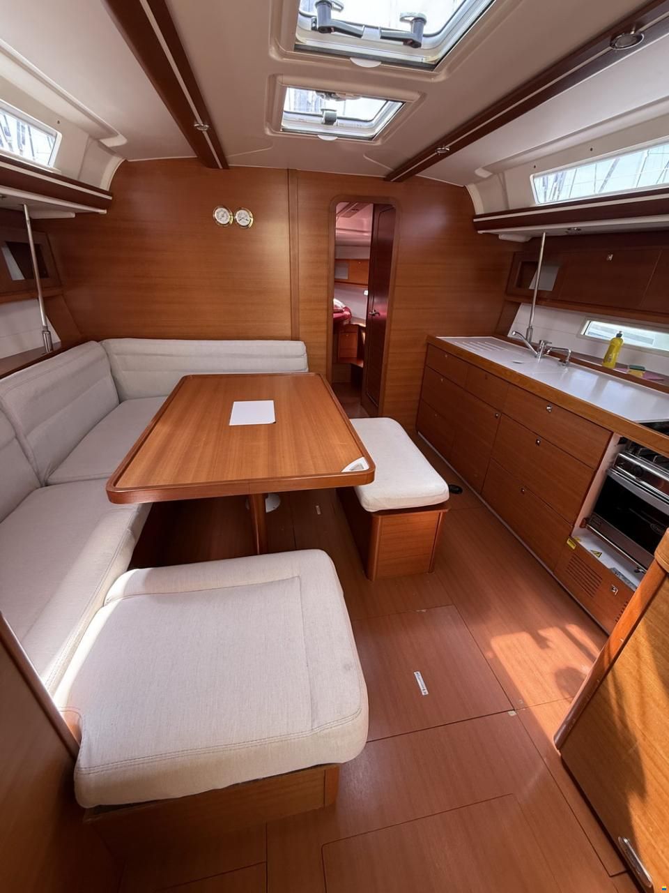 Dufour 450