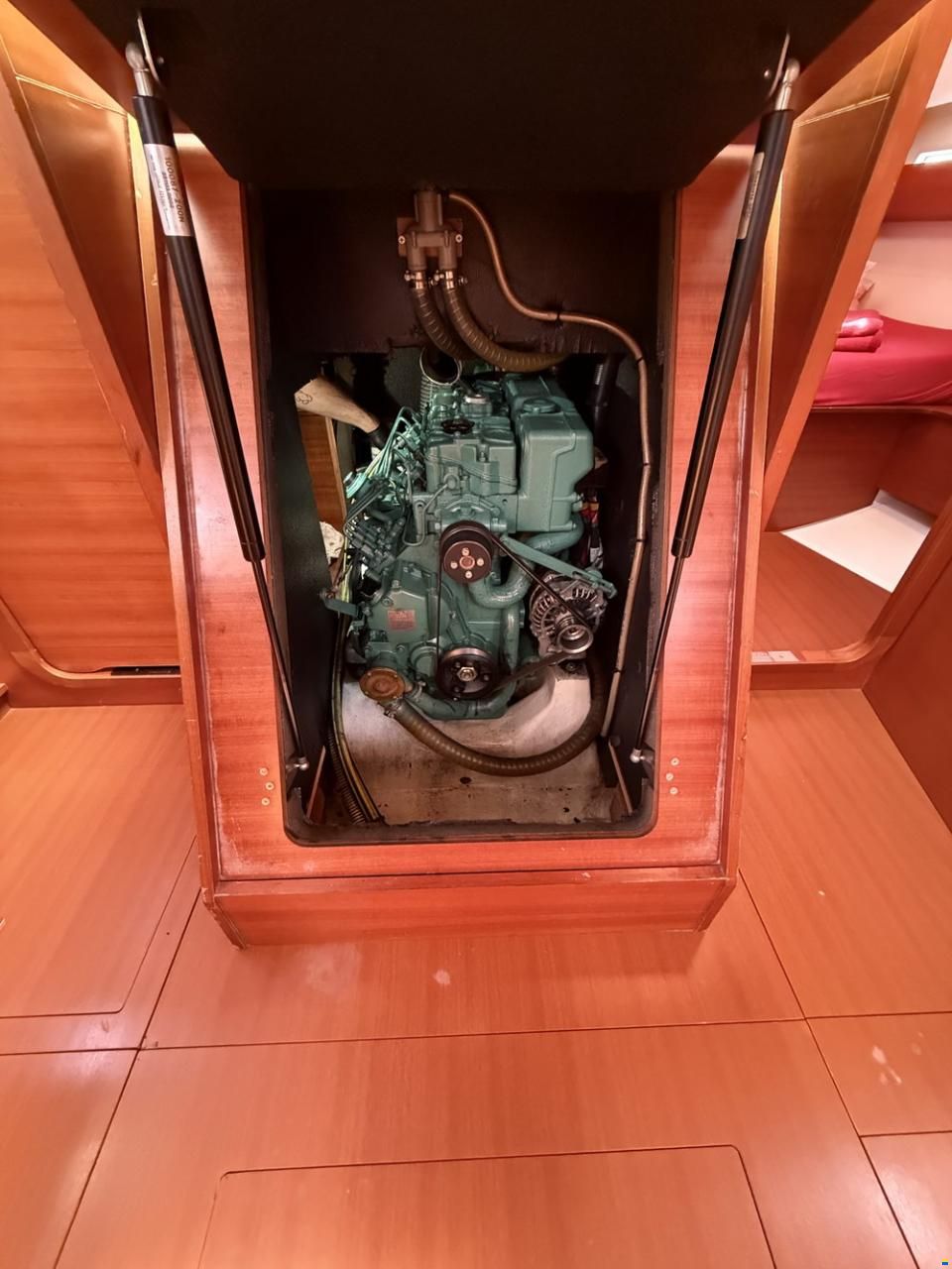 Dufour 450