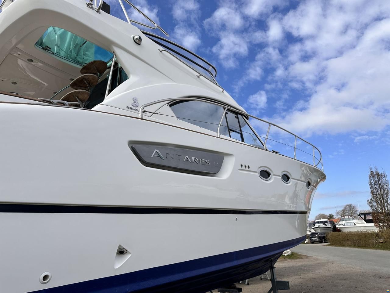 Beneteau B&eacute;neteau Antares 12 - 2motorer