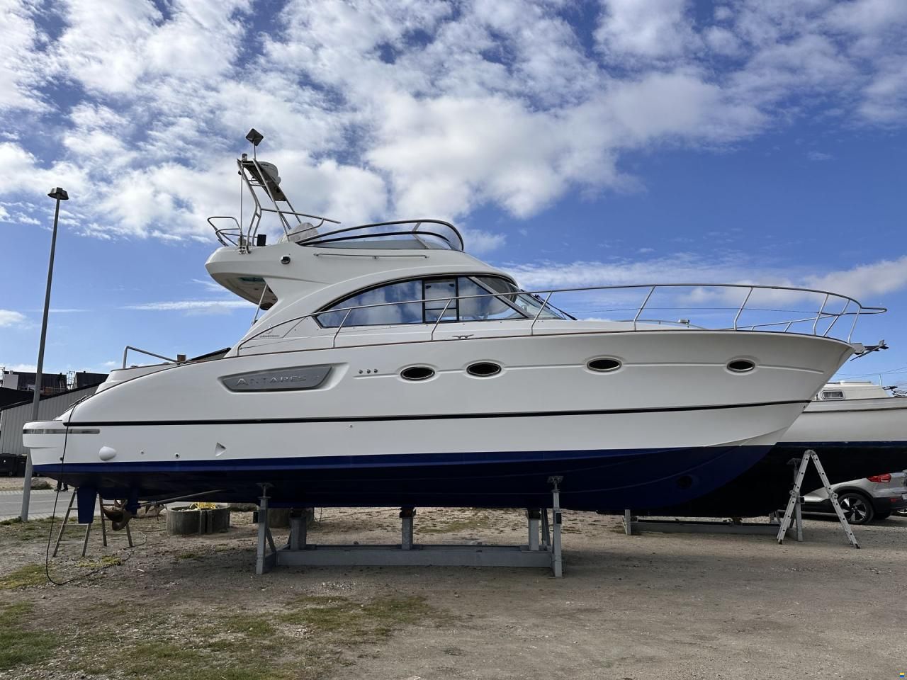 Beneteau B&eacute;neteau Antares 12 - 2motorer