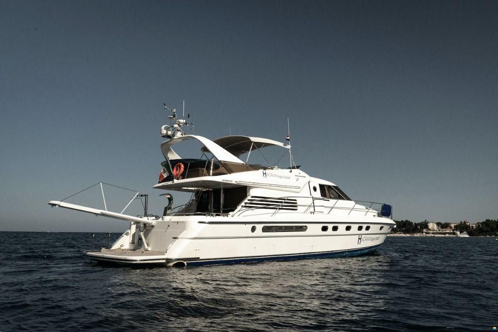 Fairline SQUADRON 62